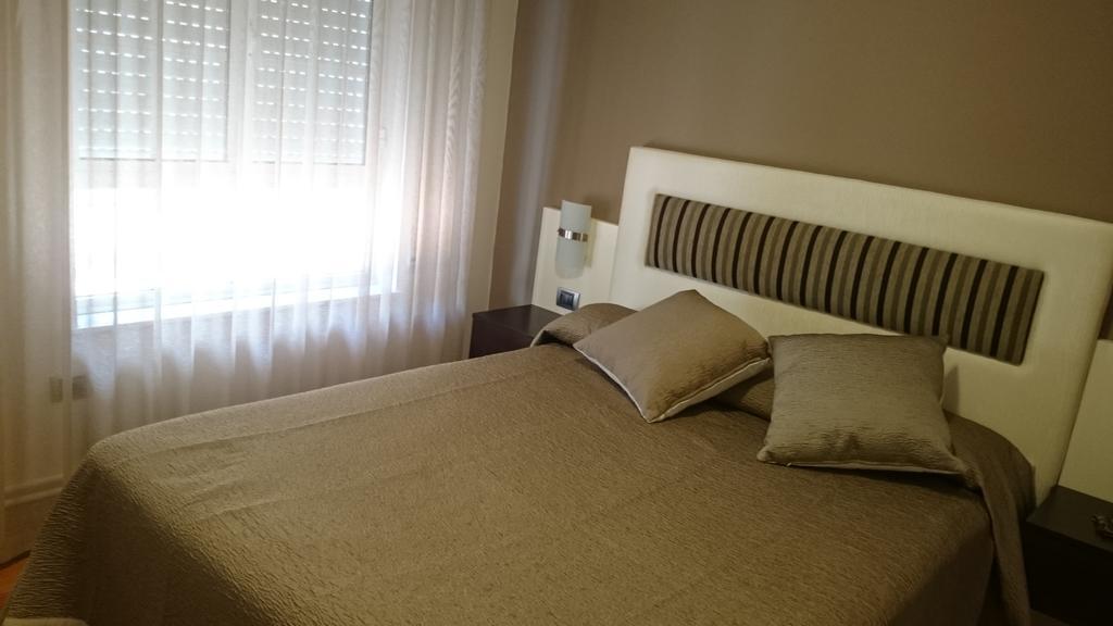 Hotel El Millon Viveiro Buitenkant foto