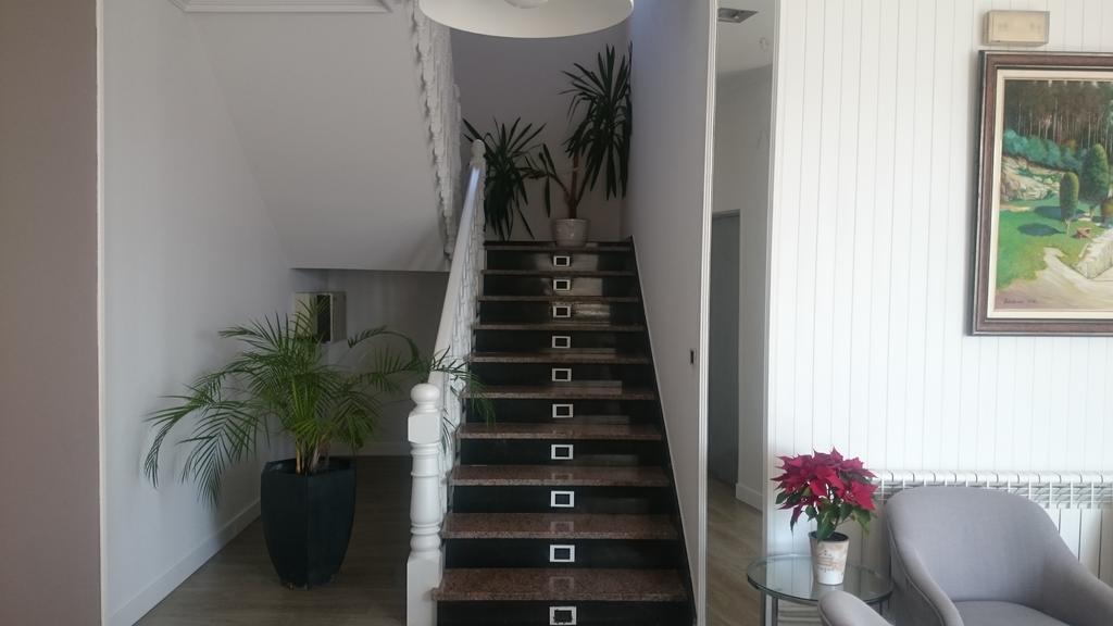 Hotel El Millon Viveiro Buitenkant foto